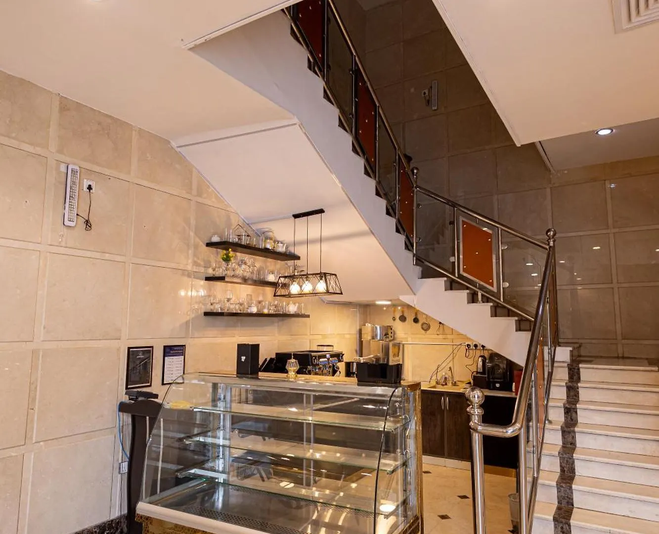 **  Al Kiram Hotel Al Azizia La Mecque Arabie saoudite