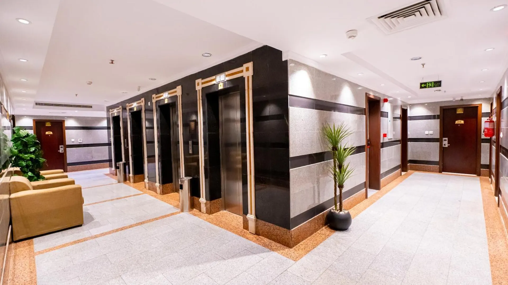 Al Kiram Hotel Al Azizia Mecca Arab Saudi