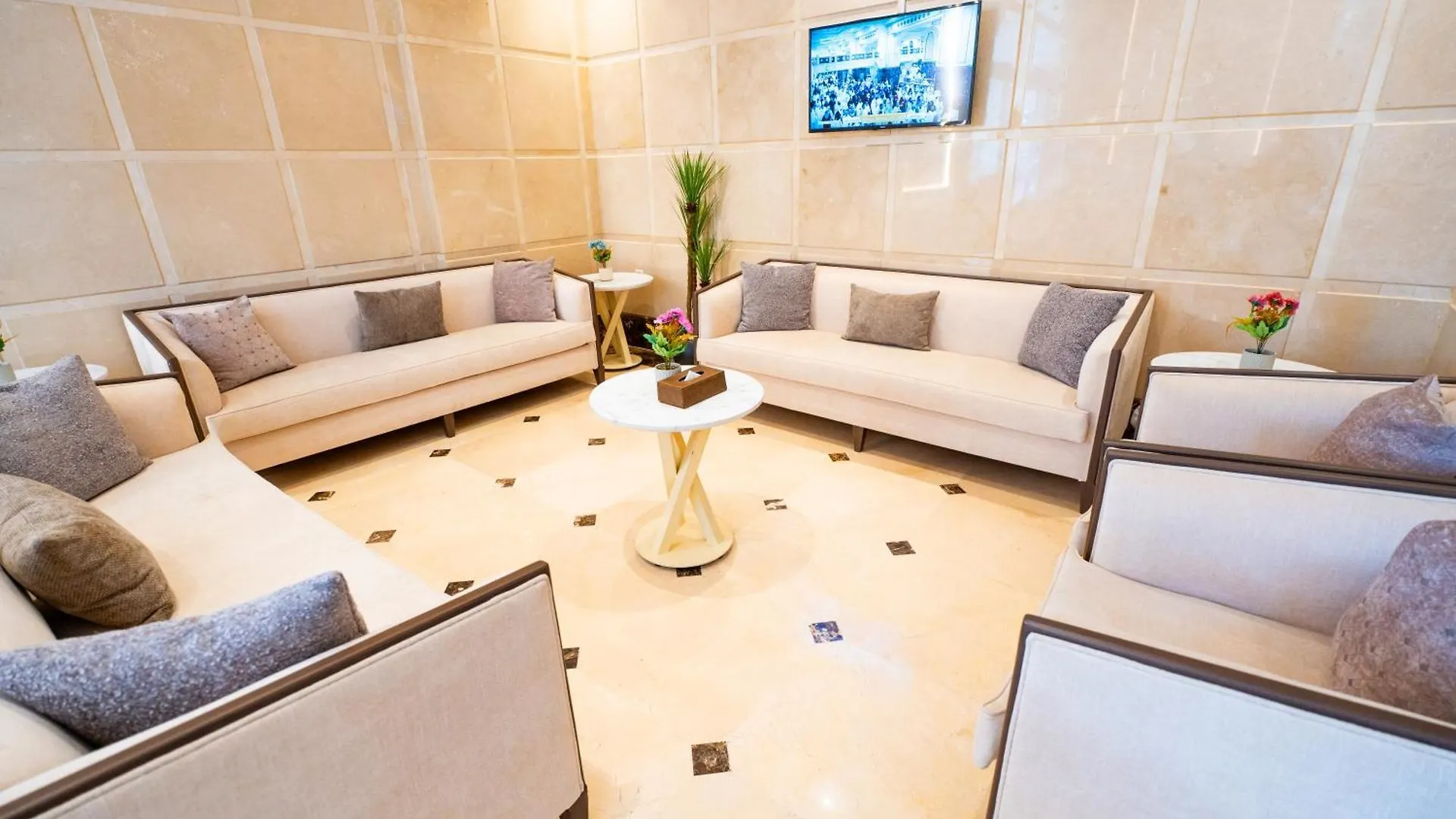 Al Kiram Hotel - فندق الكرام مكة