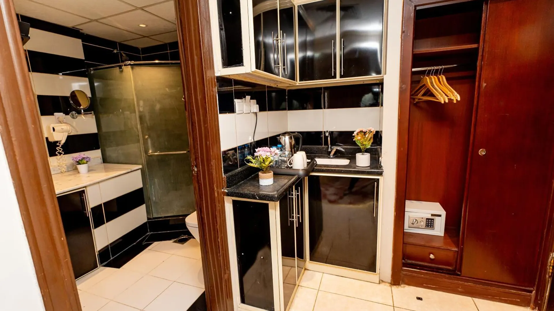 Al Kiram Hotel Al Azizia Mecca 2*,